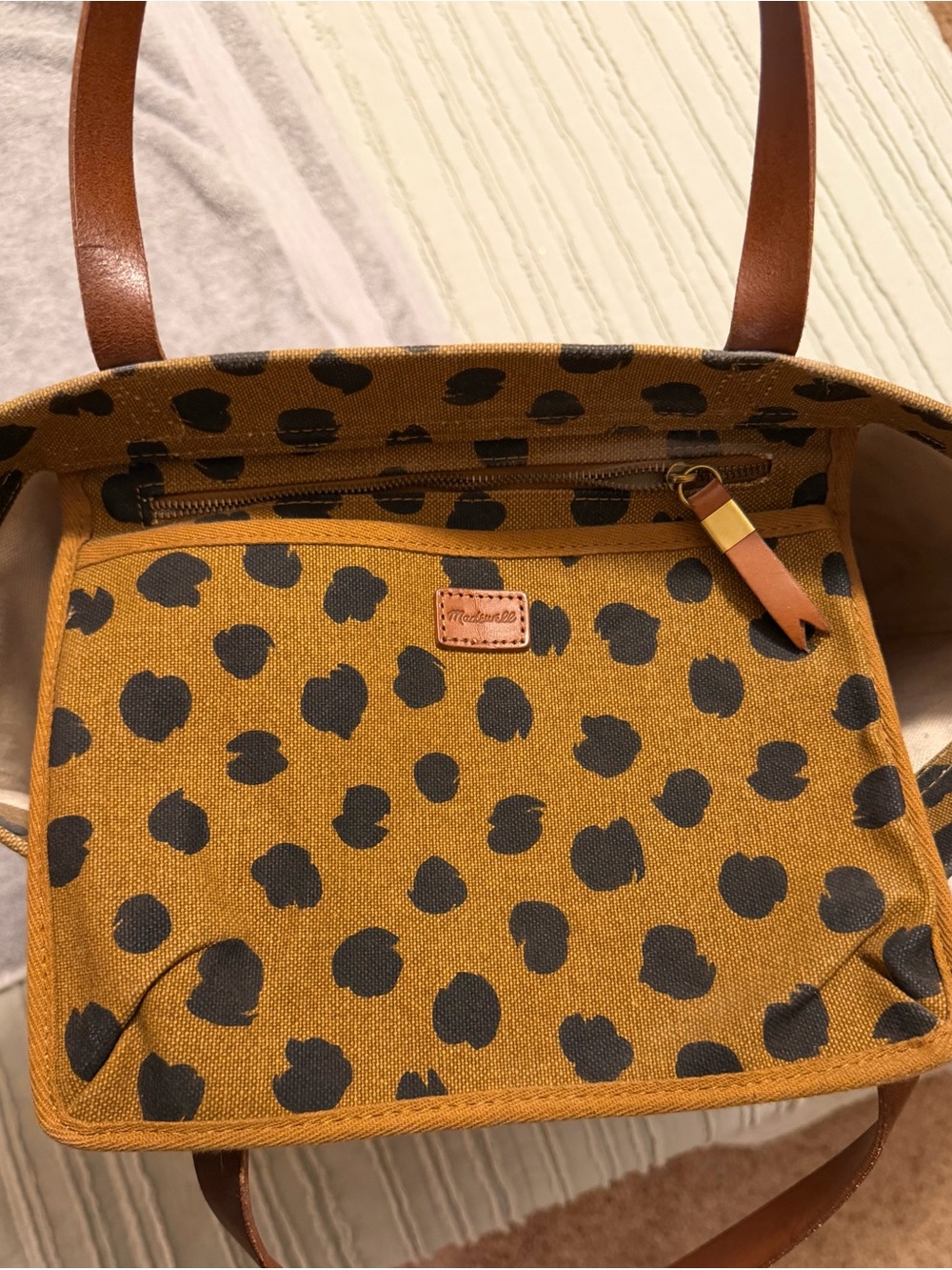 Madewell “The Canvas Transport Tote” in Painted Spots - Picture 10 of 10